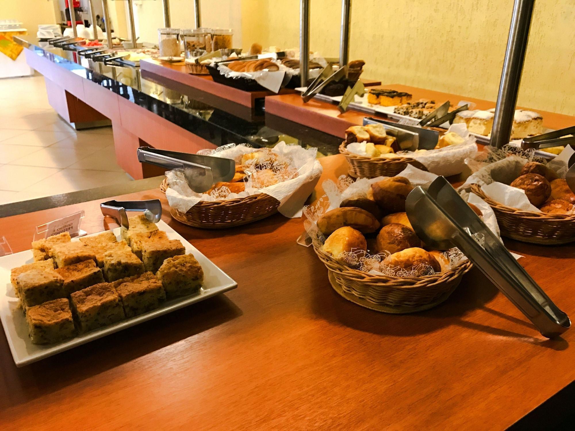 Rede Andrade Mercado Hotel Курітіба Екстер'єр фото
