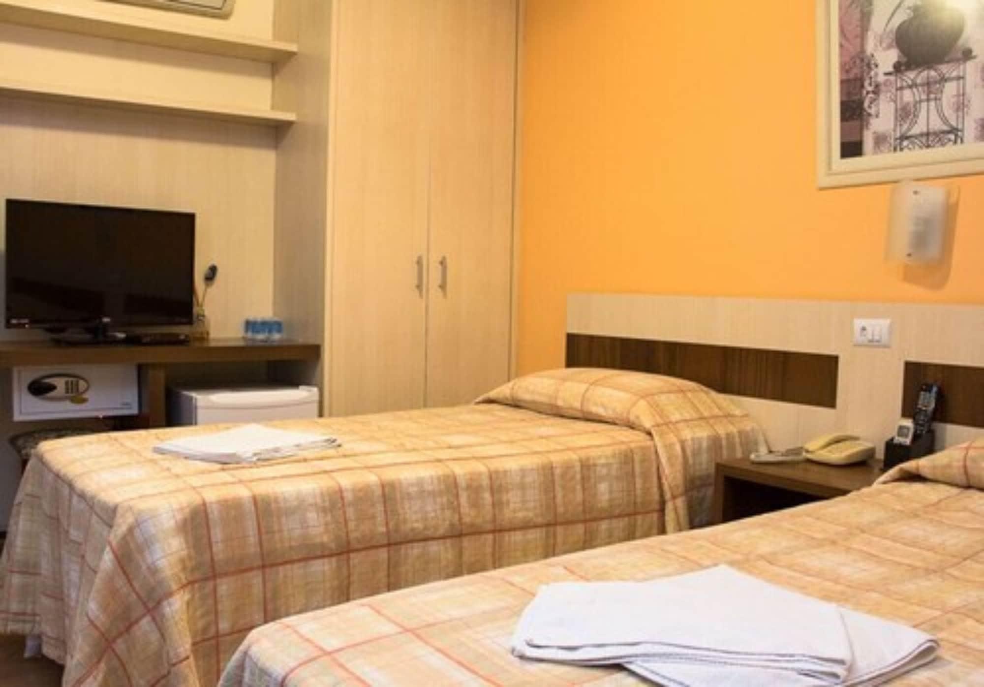 Rede Andrade Mercado Hotel Курітіба Екстер'єр фото