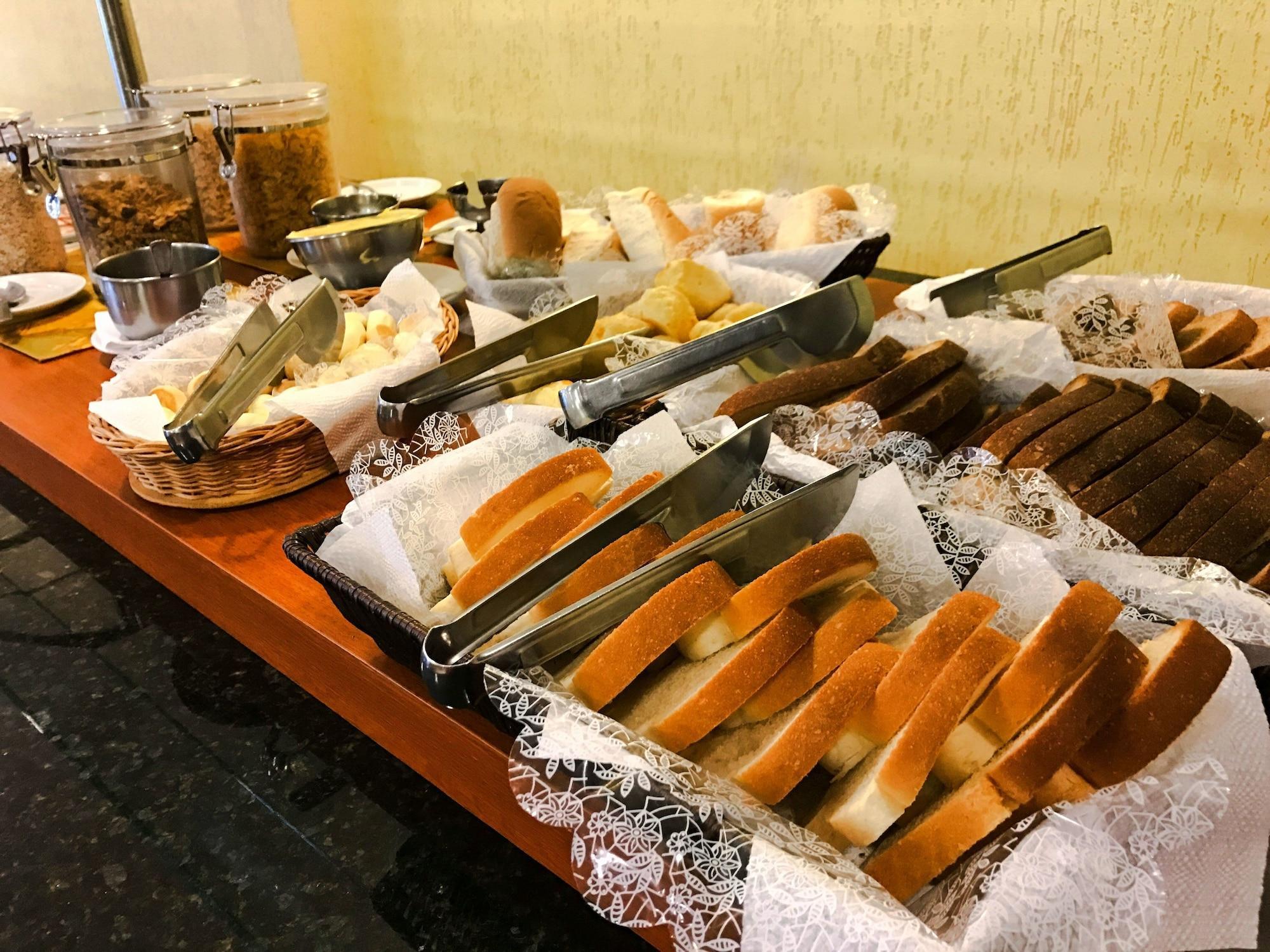 Rede Andrade Mercado Hotel Курітіба Екстер'єр фото
