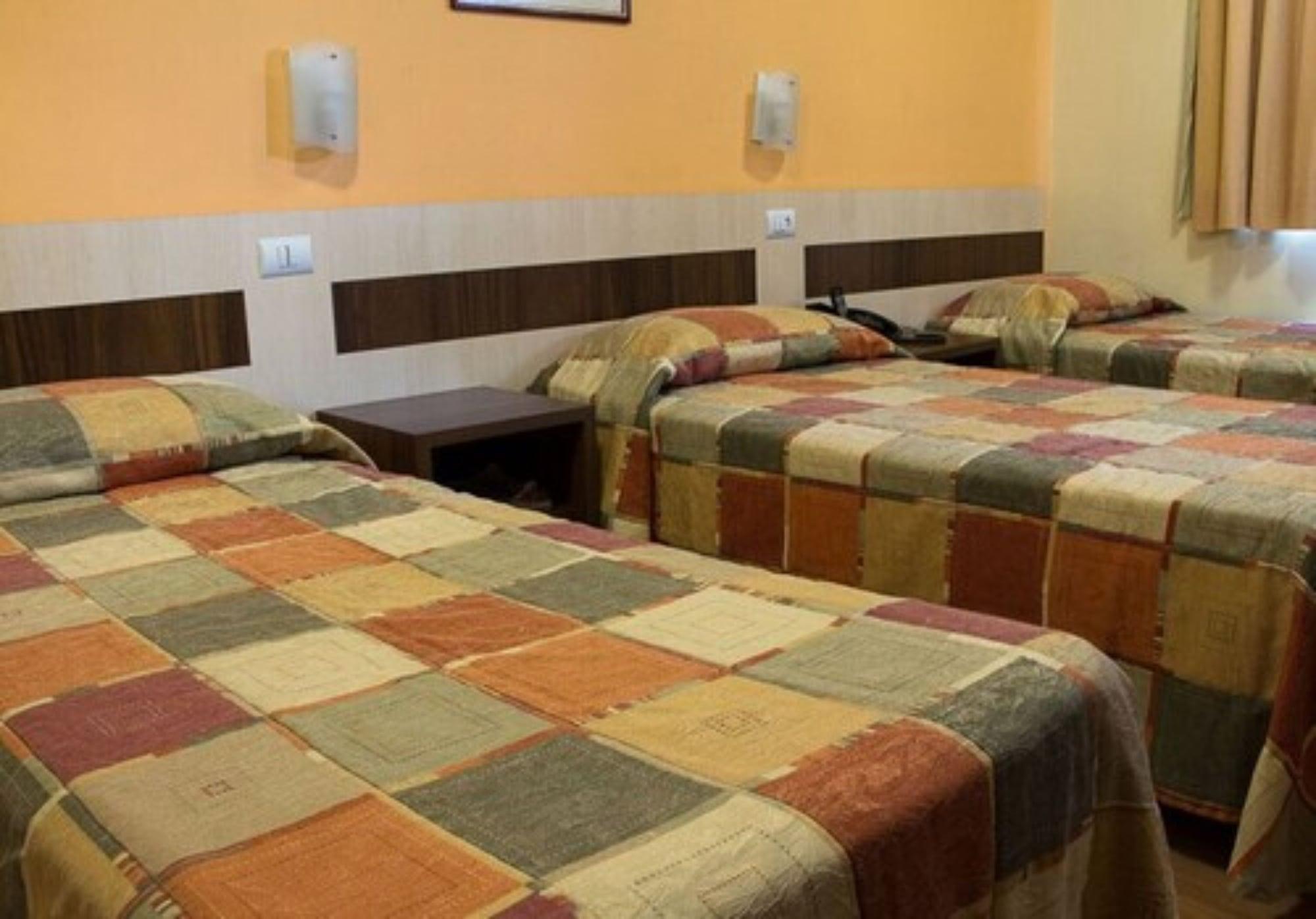 Rede Andrade Mercado Hotel Курітіба Екстер'єр фото