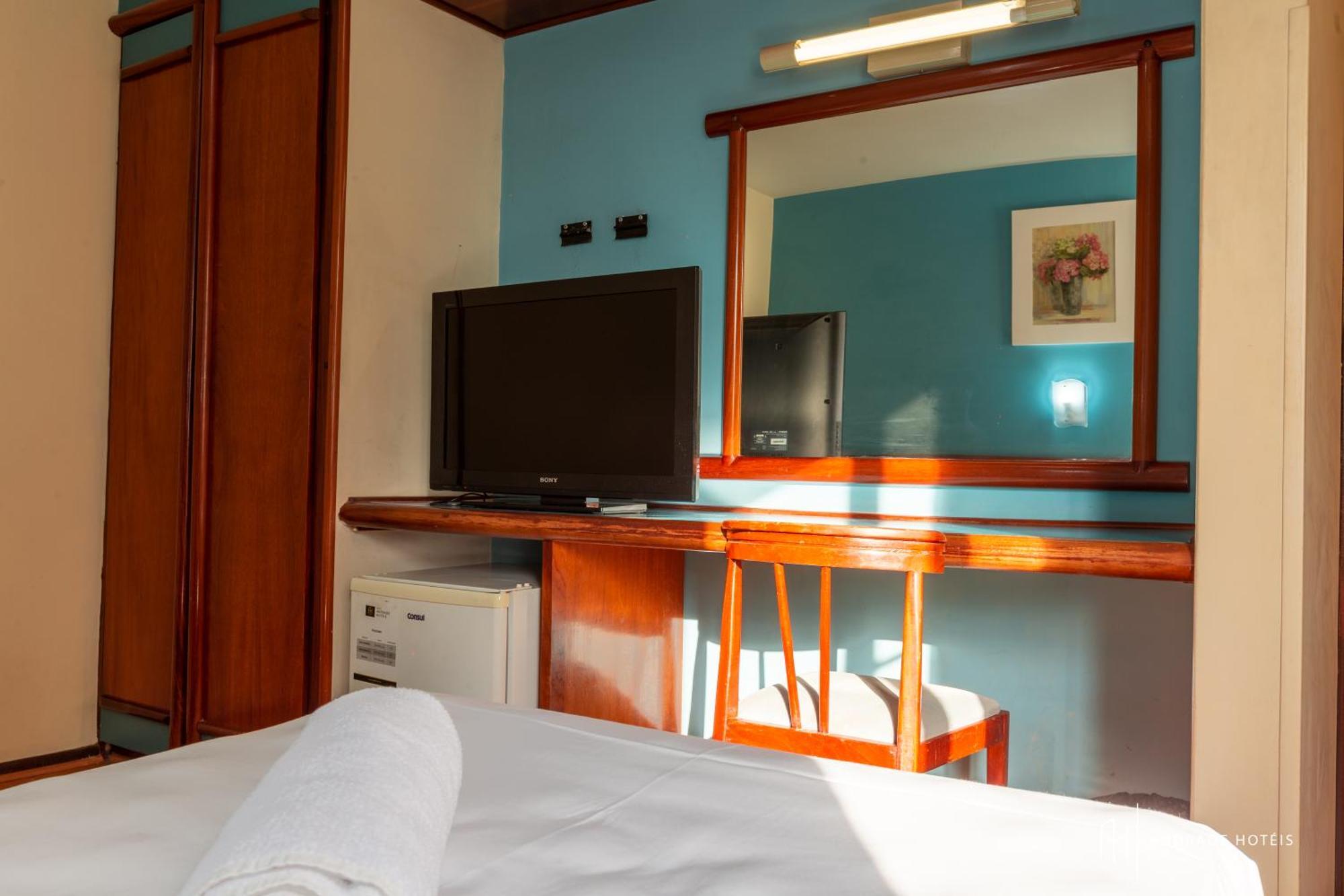 Rede Andrade Mercado Hotel Курітіба Екстер'єр фото