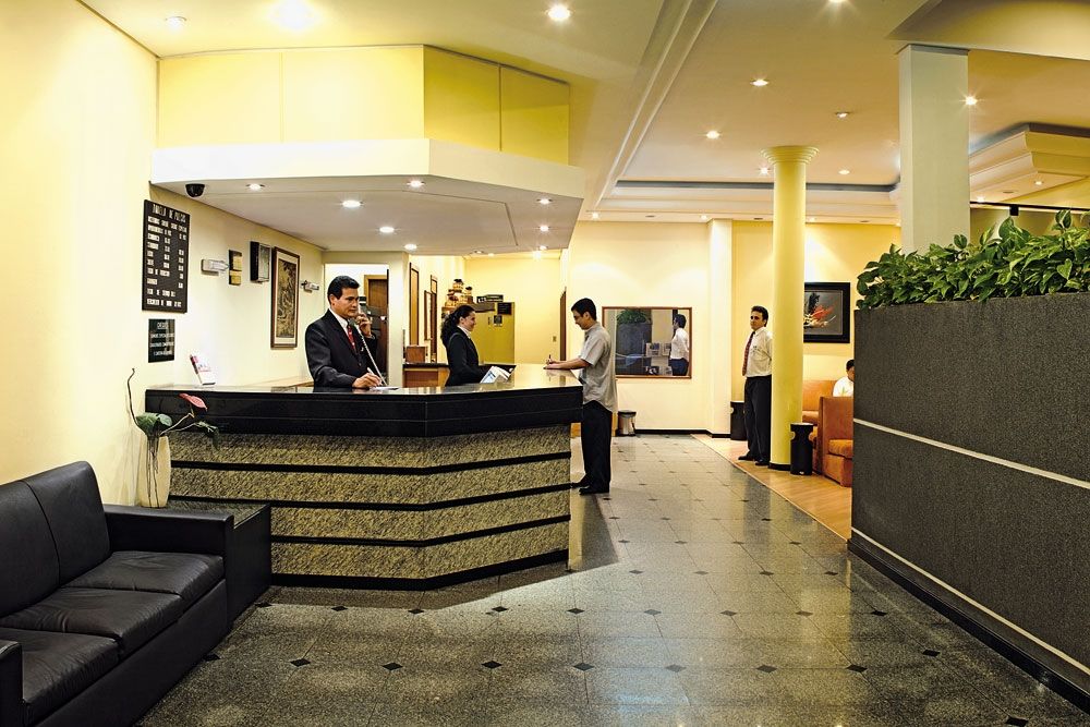 Rede Andrade Mercado Hotel Курітіба Екстер'єр фото